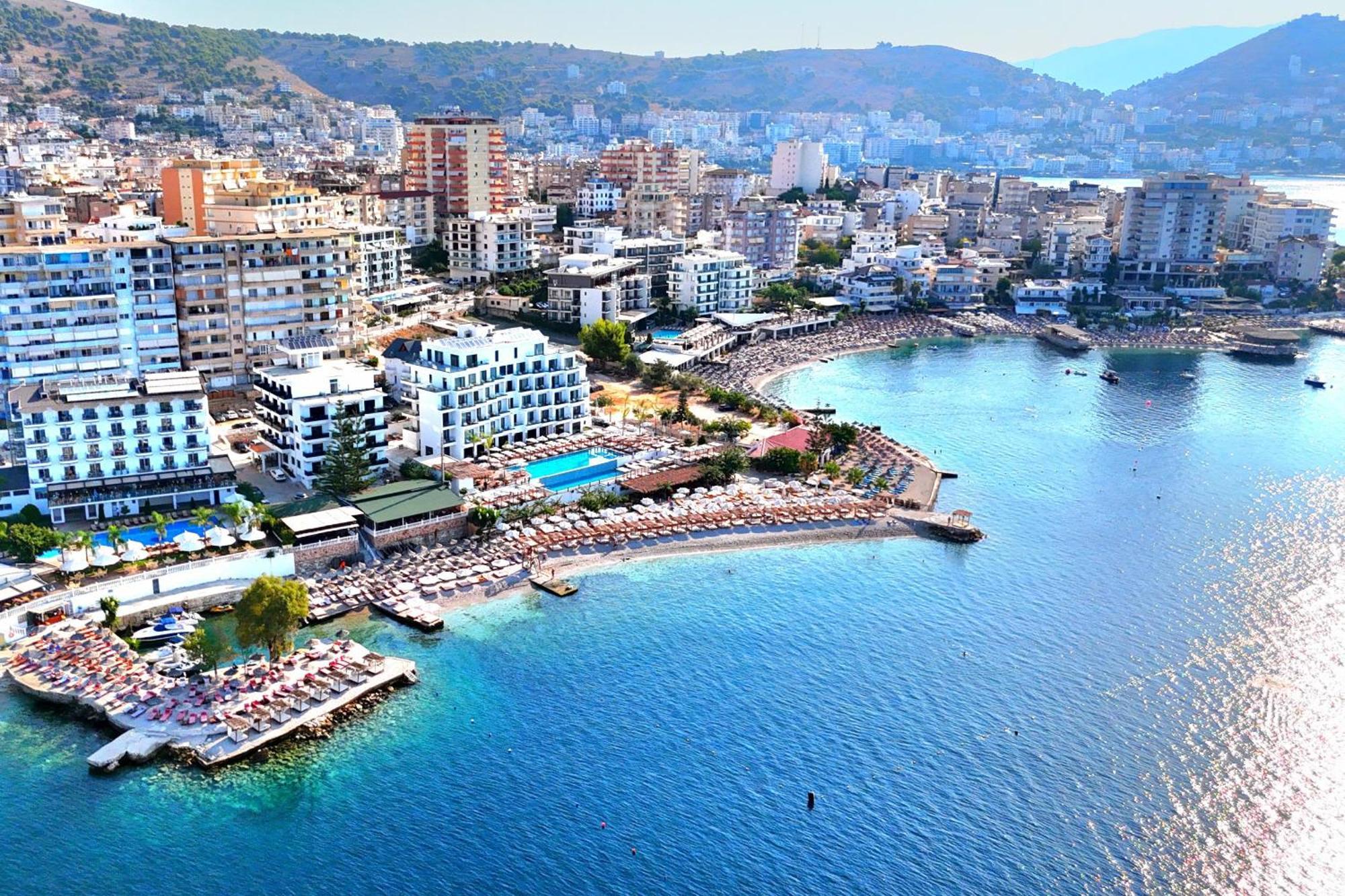 Svein Apartment Sarandë Exterior foto