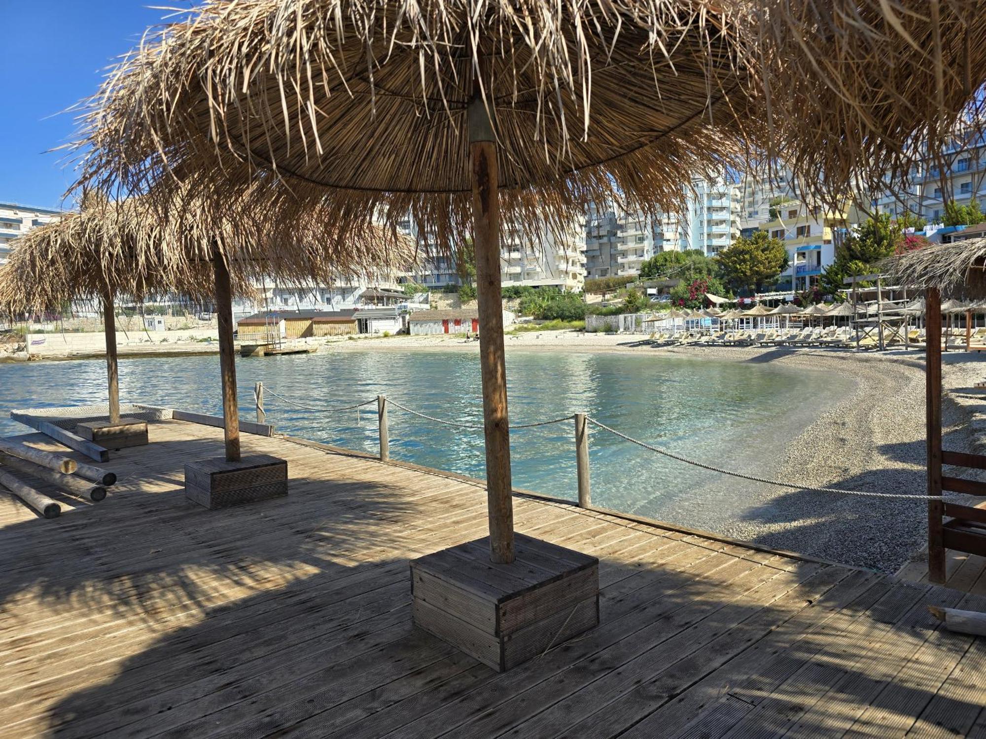 Svein Apartment Sarandë Exterior foto